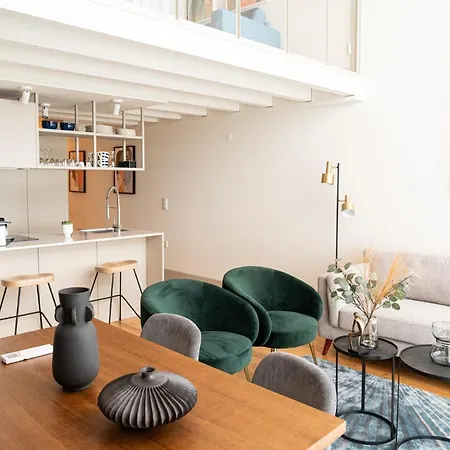Shiny Apartment *