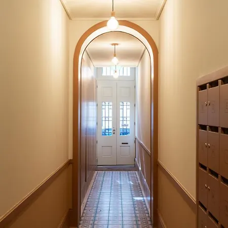 Shiny Apartment *