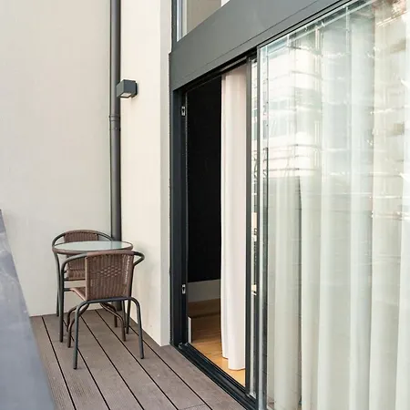 Shiny Apartment *