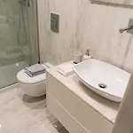 Apartament Shiny *