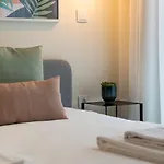 Shiny Apartament *